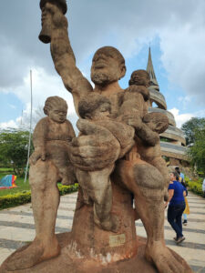 Titre de l’image : Monument de la réunification - La tour spirale